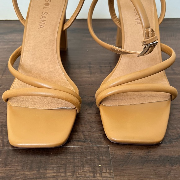 Revolve Sol Sana Wren Heel in Tan - Picture 9 of 16